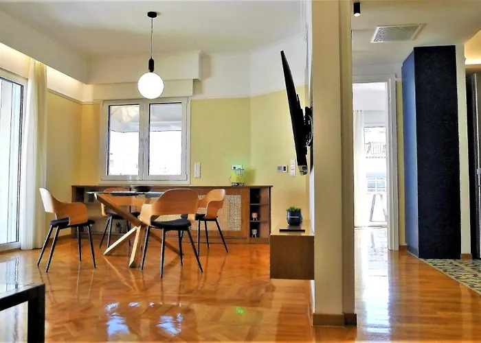 Smart And Elegant Home In The Centre Of Athens