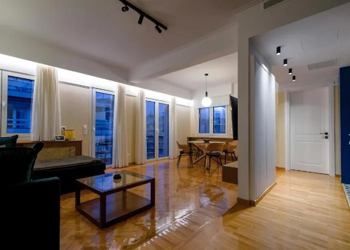 Smart And Elegant Home In The Centre Of Athens