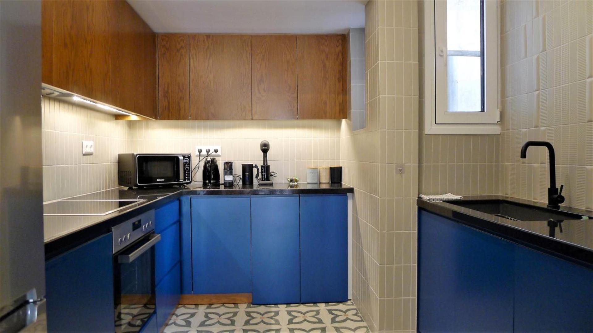 Smart And Elegant In The Centre Of Apartment *