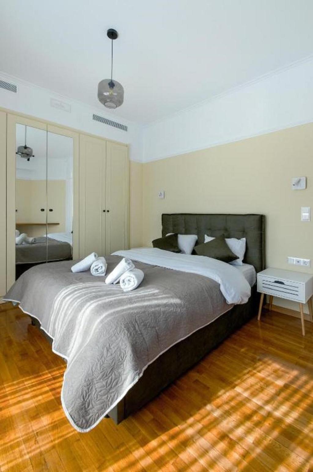 Smart And Elegant In The Centre Of
